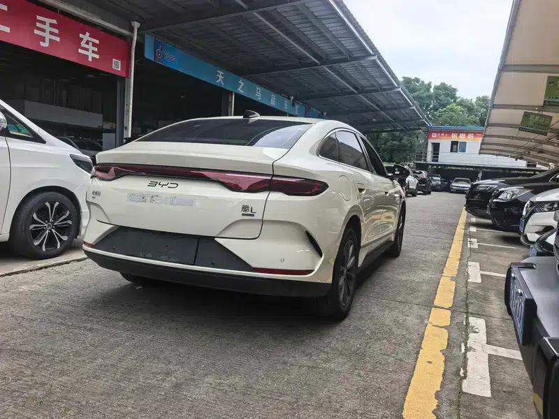 Qin L EV 2025 470KM Leading Edition — миниатюра 6
