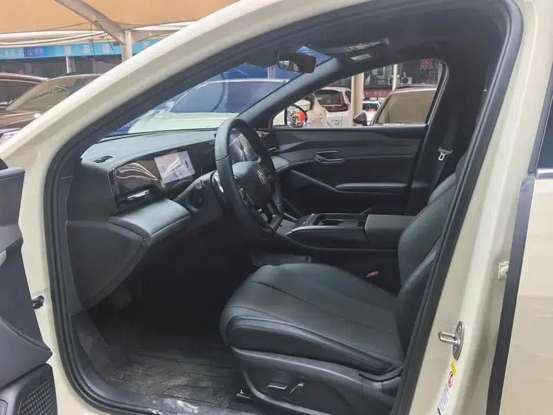 Qin L EV 2025 470KM Leading Edition — миниатюра 9