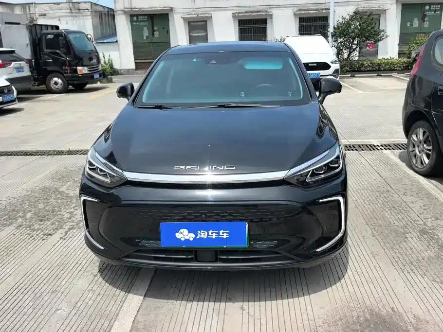 Beijing EU5 PLUS 2021 R500 Premium Edition — миниатюра 2