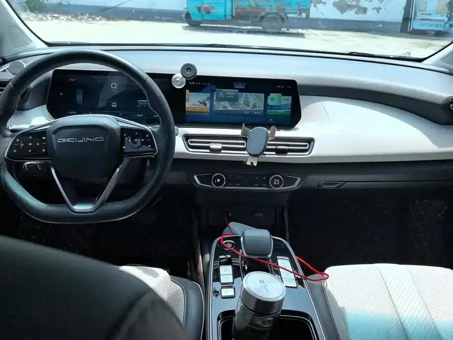 Beijing EU5 PLUS 2021 R500 Premium Edition — миниатюра 12