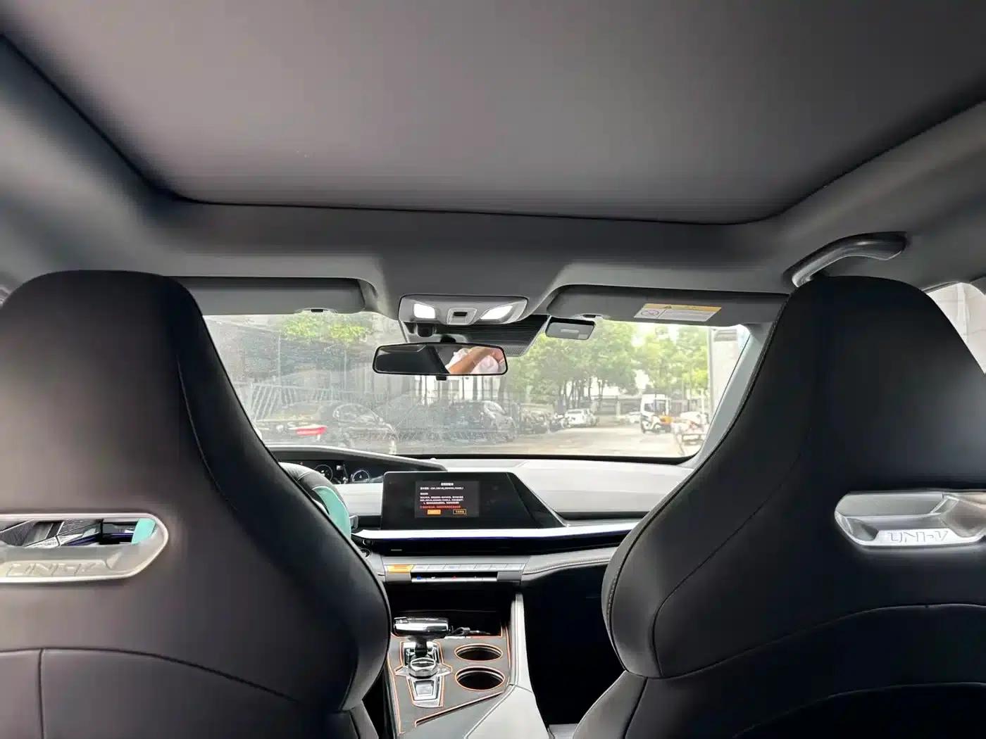 Changan UNI-V 2022 1.5T Sport Edition — миниатюра 10