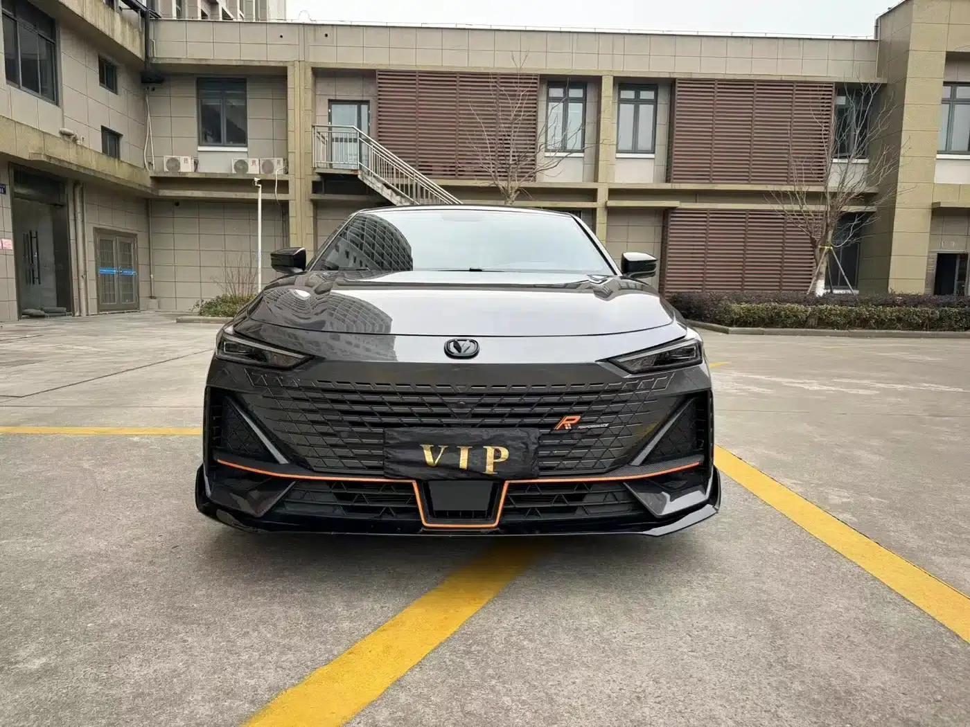 Changan UNI-V 2022 1.5T Sport Edition — миниатюра 2