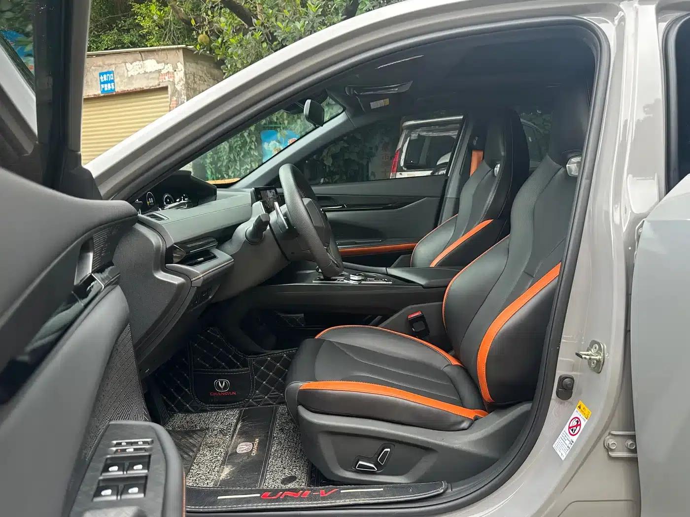 Changan UNI-V 2023 1.5T Premium Edition — миниатюра 12