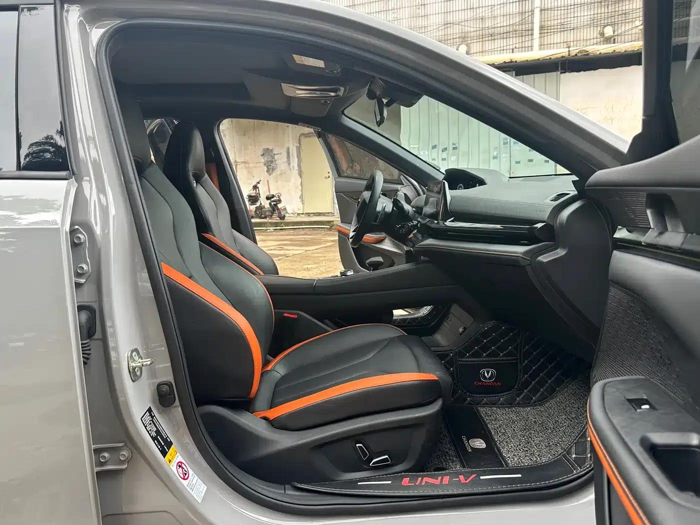 Changan UNI-V 2023 1.5T Premium Edition — миниатюра 14