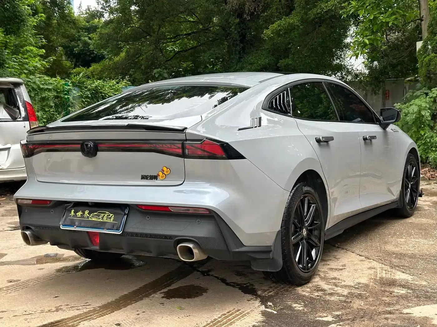 Changan UNI-V 2023 1.5T Premium Edition — миниатюра 19