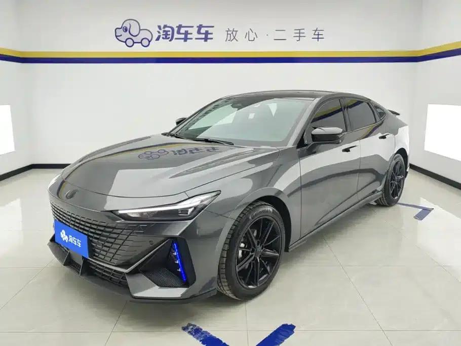 Changan UNI-V 2024 1.5T High-Performance Edition — миниатюра 1