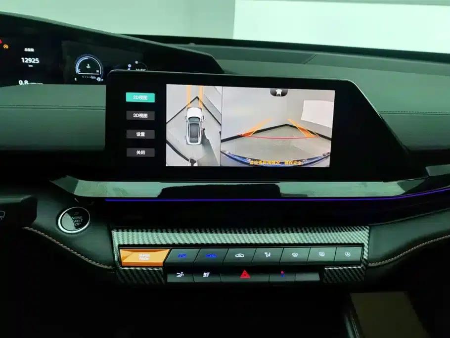 Changan UNI-V 2024 1.5T High-Performance Edition — миниатюра 13