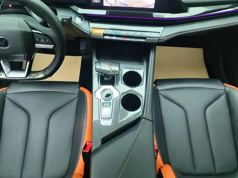 Changan UNI-V 2024 1.5T High-Performance Edition — миниатюра 16