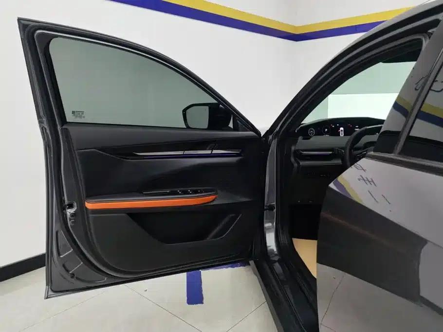 Changan UNI-V 2024 1.5T High-Performance Edition — миниатюра 7