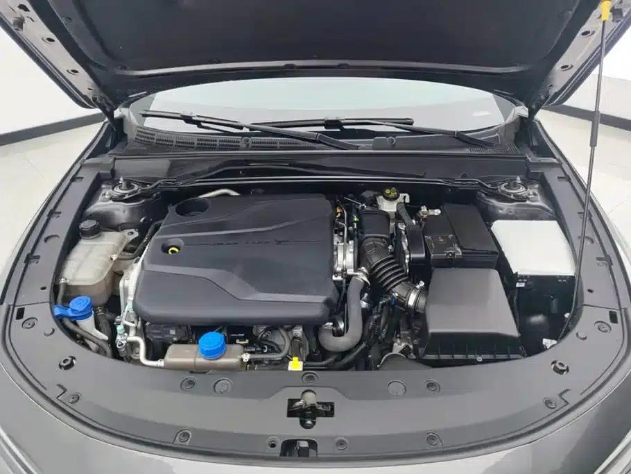 Changan UNI-V 2024 1.5T High-Performance Edition — миниатюра 10