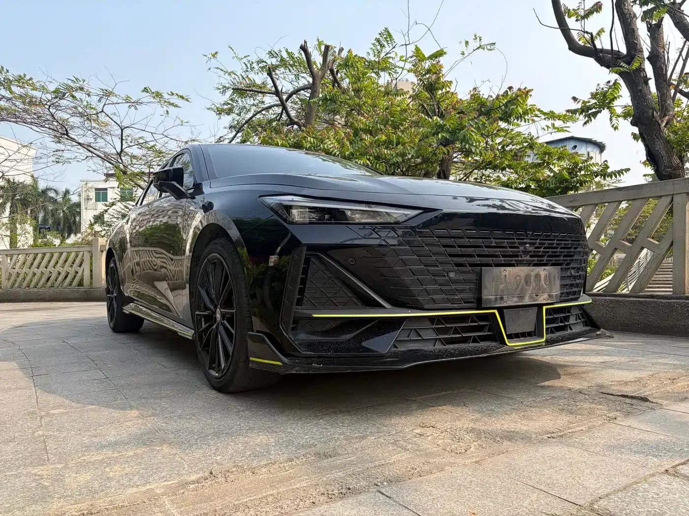 Changan UNI-V 2022 1.5T Sport Edition — миниатюра 3