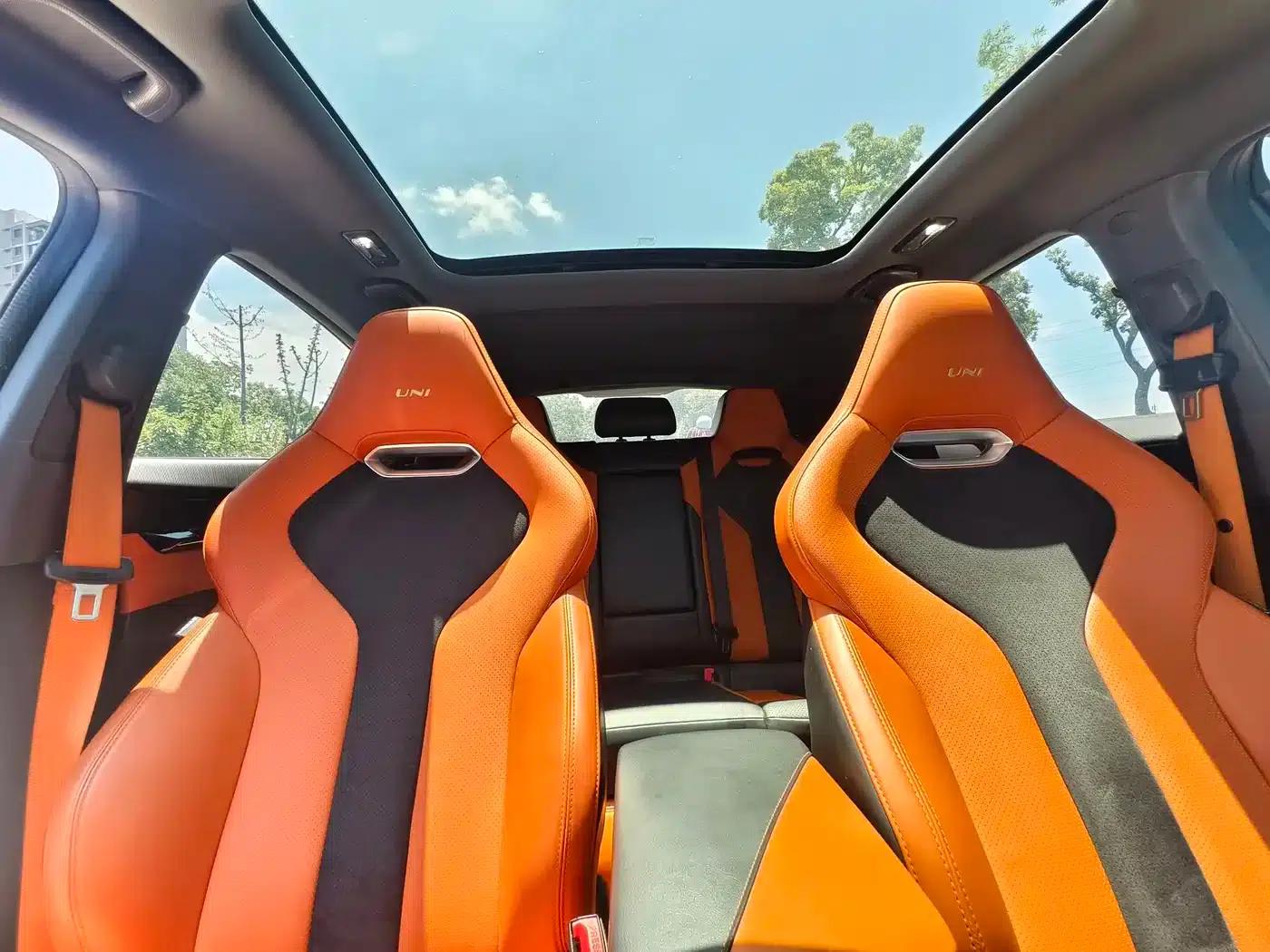 Changan UNI-V 2023 2.0T Speed Edition — миниатюра 13