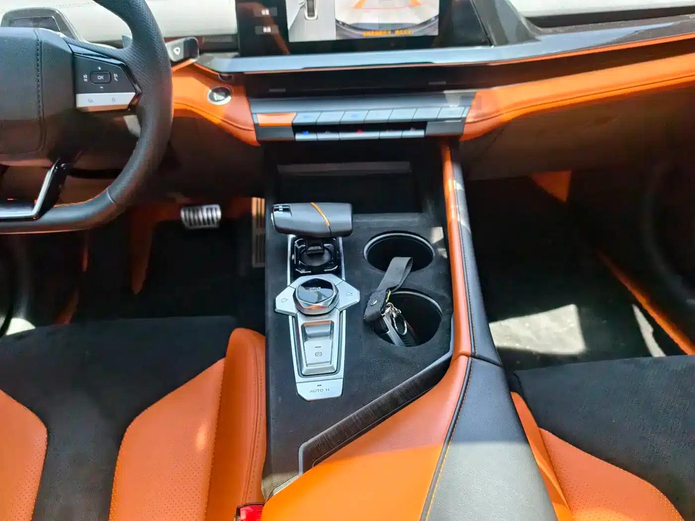 Changan UNI-V 2023 2.0T Speed Edition — миниатюра 16