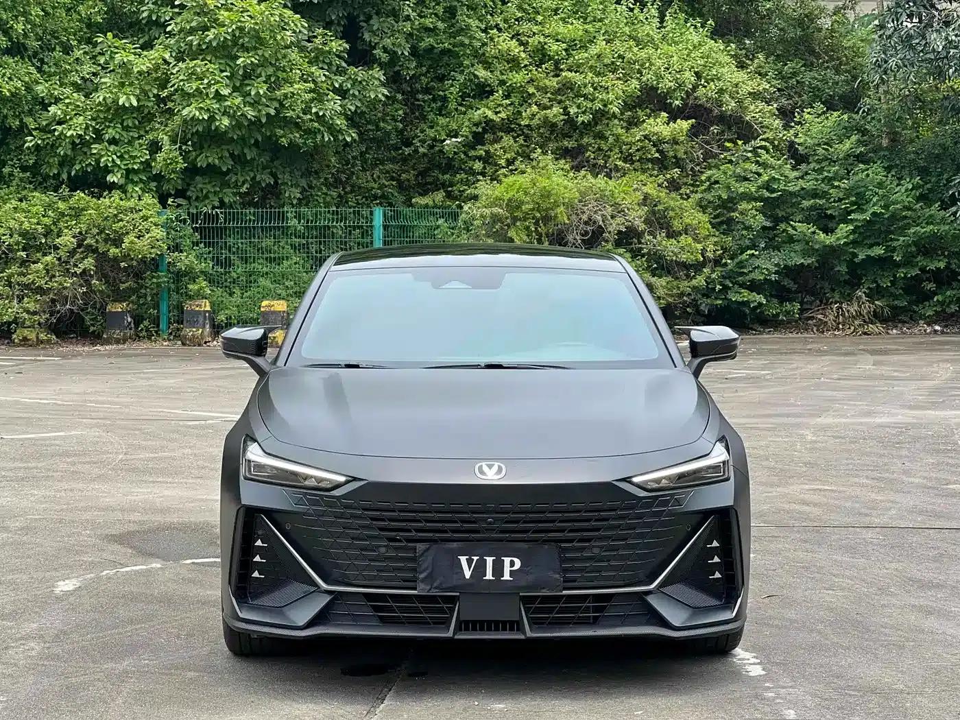 Changan UNI-V 2022 1.5T Premium Edition — миниатюра 2