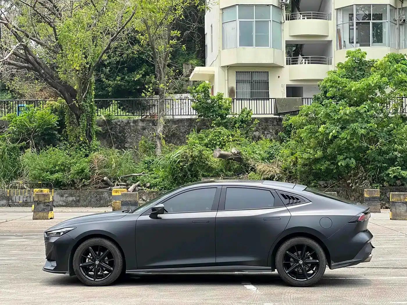 Changan UNI-V 2022 1.5T Premium Edition — миниатюра 11