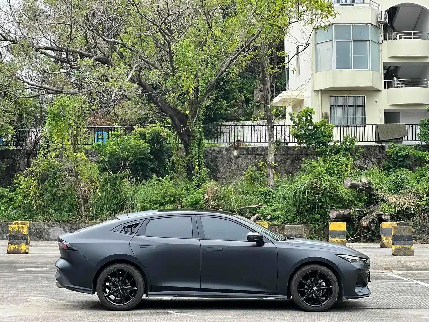 Changan UNI-V 2022 1.5T Premium Edition — миниатюра 12