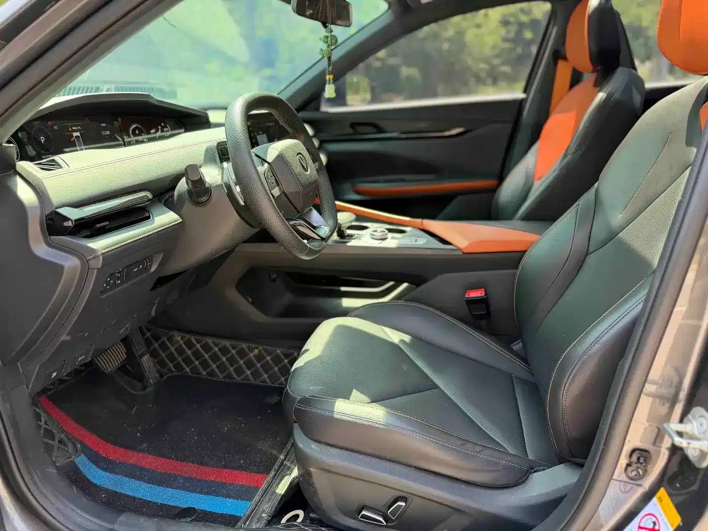 Changan UNI-V 2022 1.5T Sport Edition — миниатюра 4