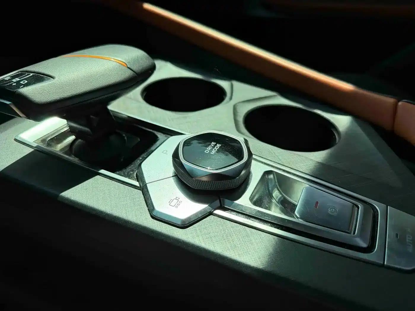 Changan UNI-V 2022 1.5T Sport Edition — миниатюра 5