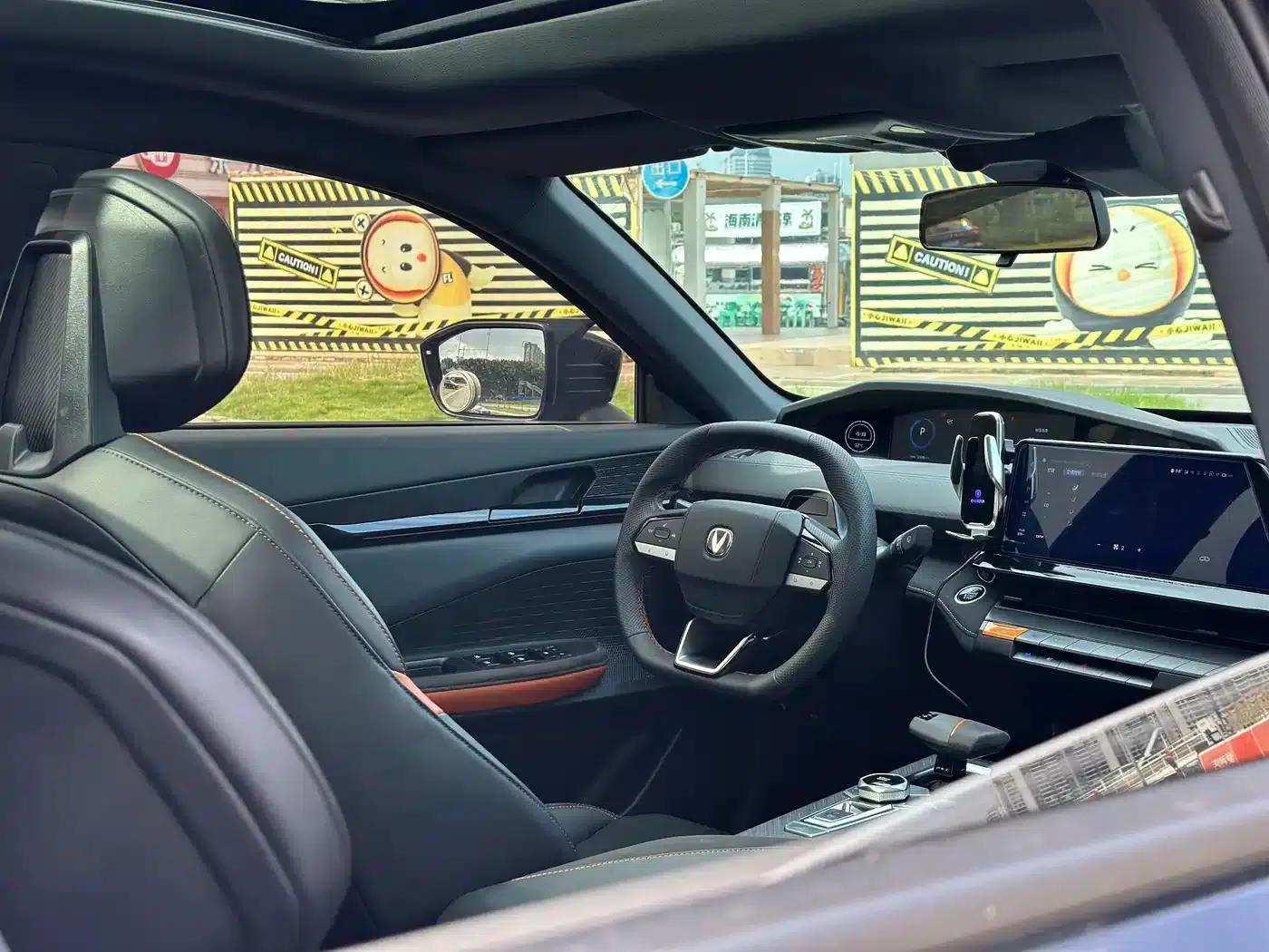 Changan UNI-V 2022 1.5T Sport Edition — миниатюра 13