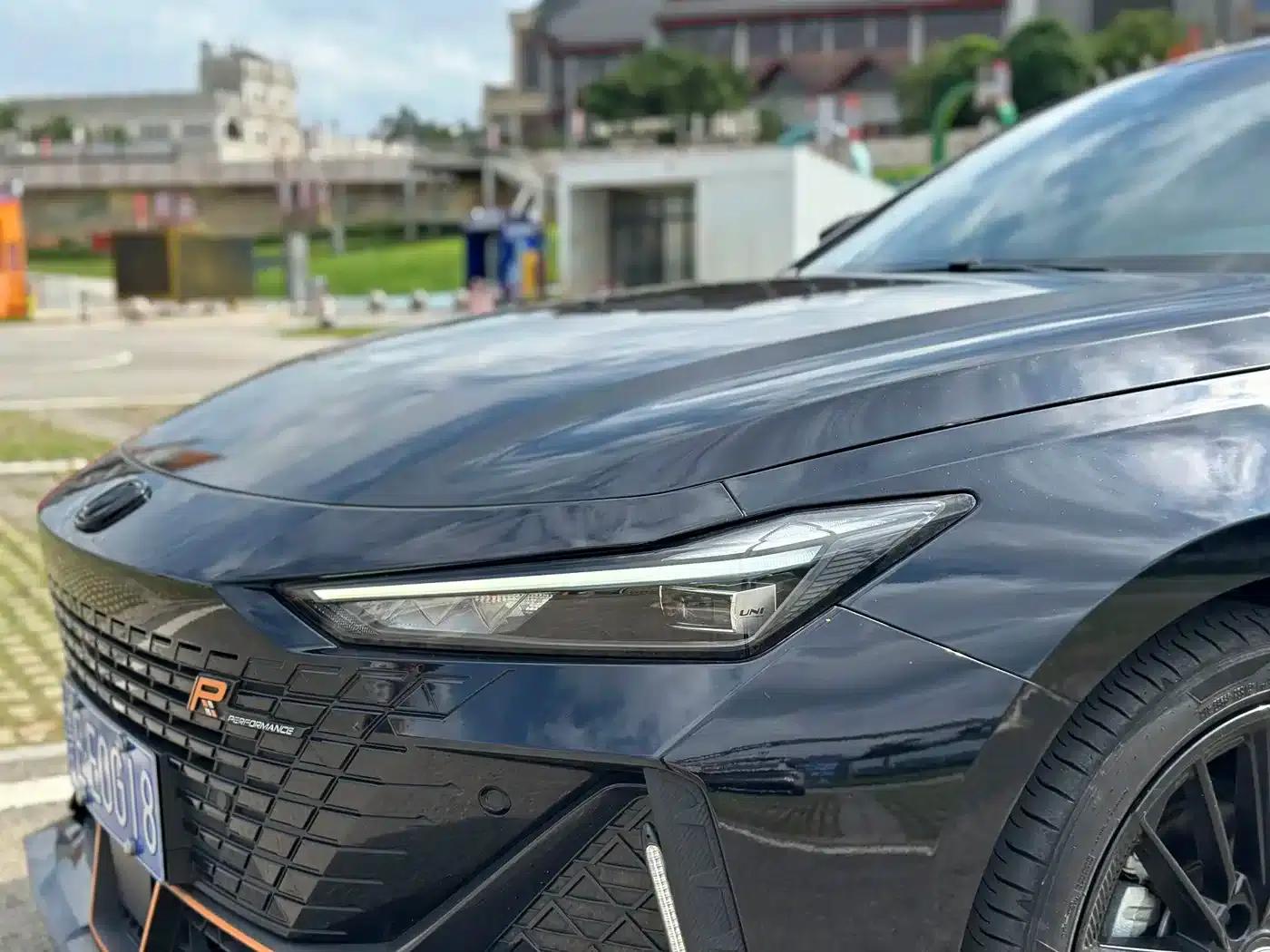 Changan UNI-V 2022 1.5T Sport Edition — миниатюра 5