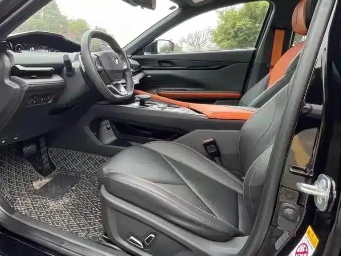 Changan UNI-V 2023 1.5T Premium Edition — миниатюра 5