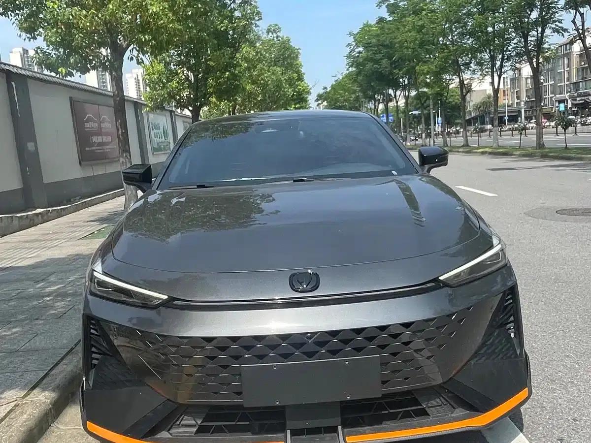 Changan UNI-V 2024 1.5T Premium Edition — миниатюра 3