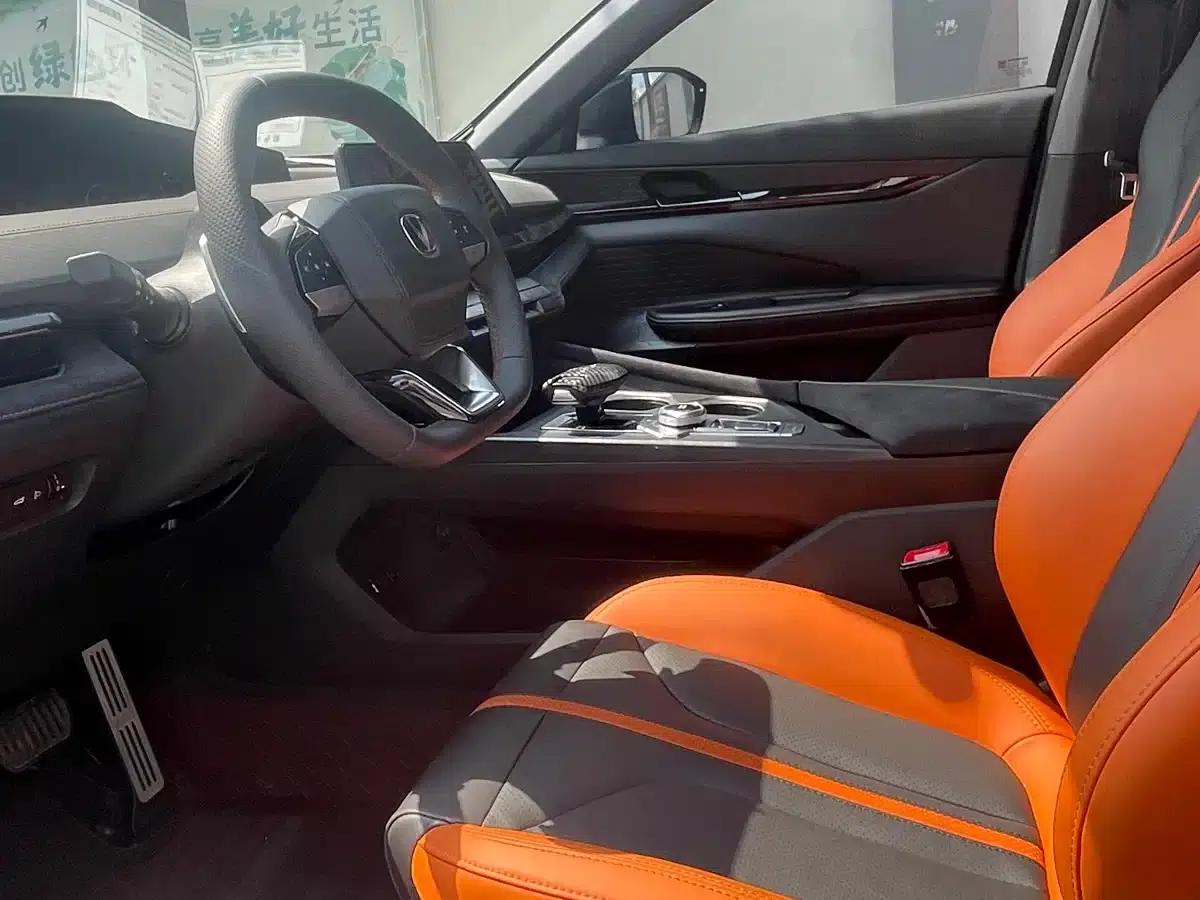 Changan UNI-V 2024 1.5T Premium Edition — миниатюра 4