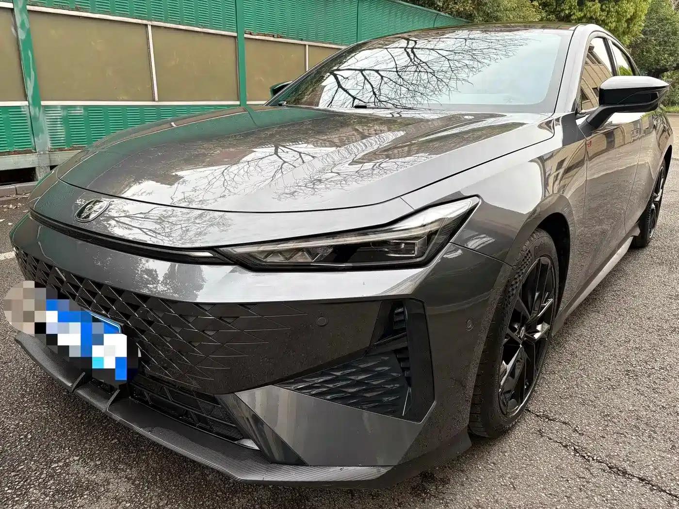 Changan UNI-V 2024 1.5T Premium Edition — миниатюра 1