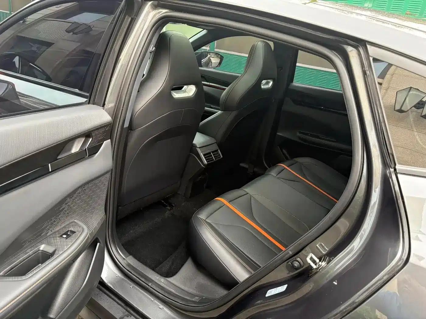 Changan UNI-V 2024 1.5T Premium Edition — миниатюра 6