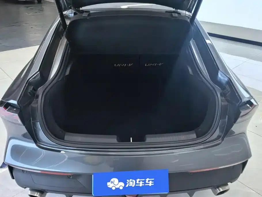 Changan UNI-V 2022 1.5T Premium Edition — миниатюра 4