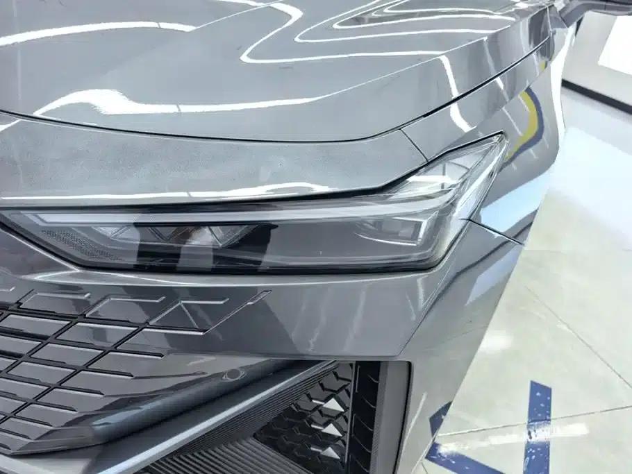 Changan UNI-V 2022 1.5T Premium Edition — миниатюра 5
