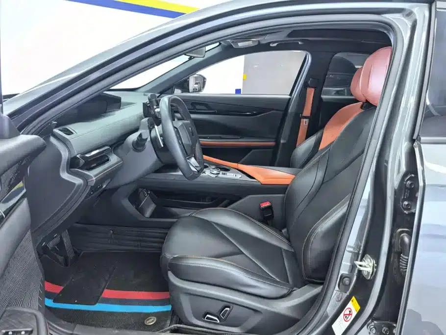 Changan UNI-V 2022 1.5T Premium Edition — миниатюра 9