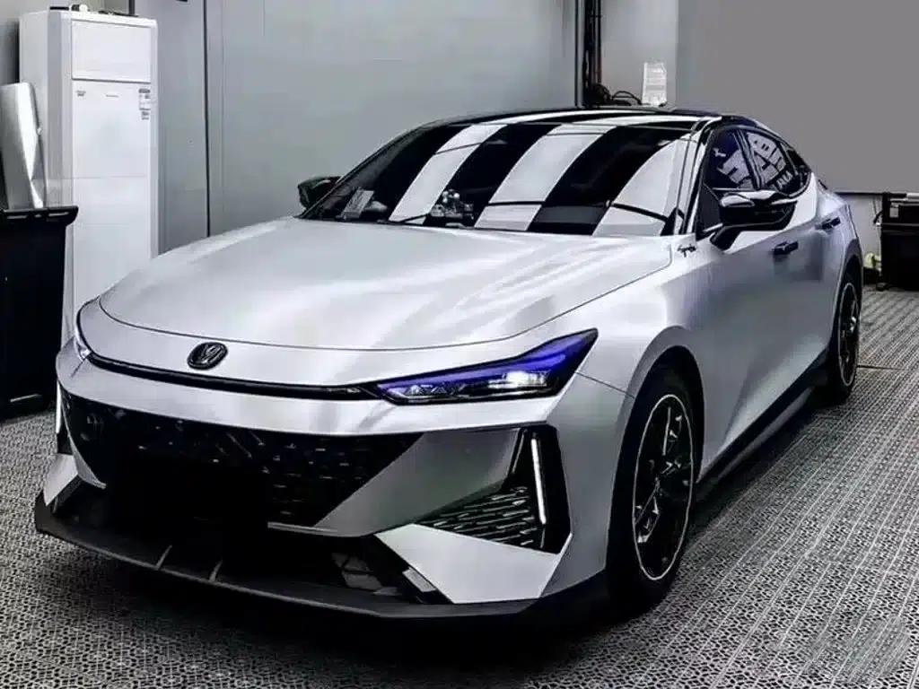 Changan UNI-V 2023 1.5T Sport Edition — миниатюра 1