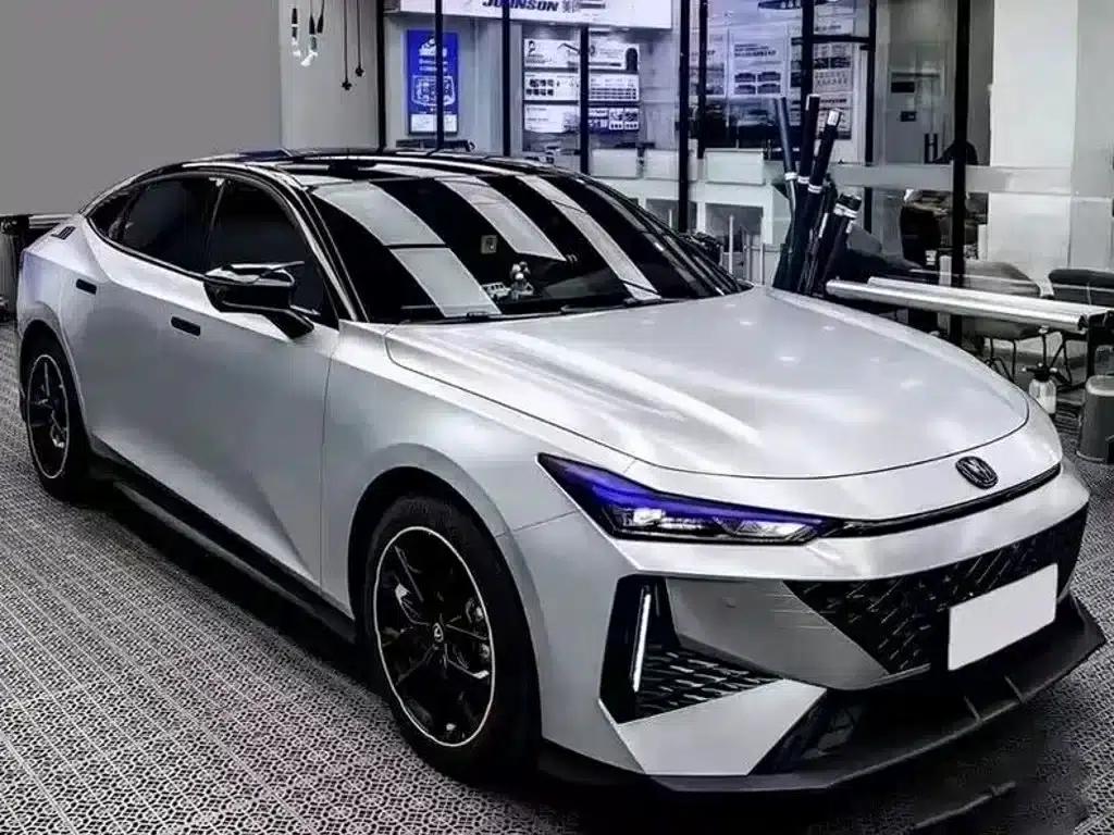 Changan UNI-V 2023 1.5T Sport Edition — миниатюра 3