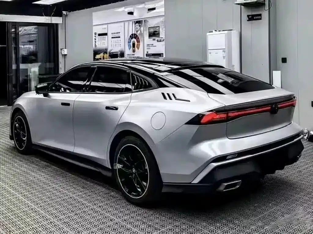 Changan UNI-V 2023 1.5T Sport Edition — миниатюра 9