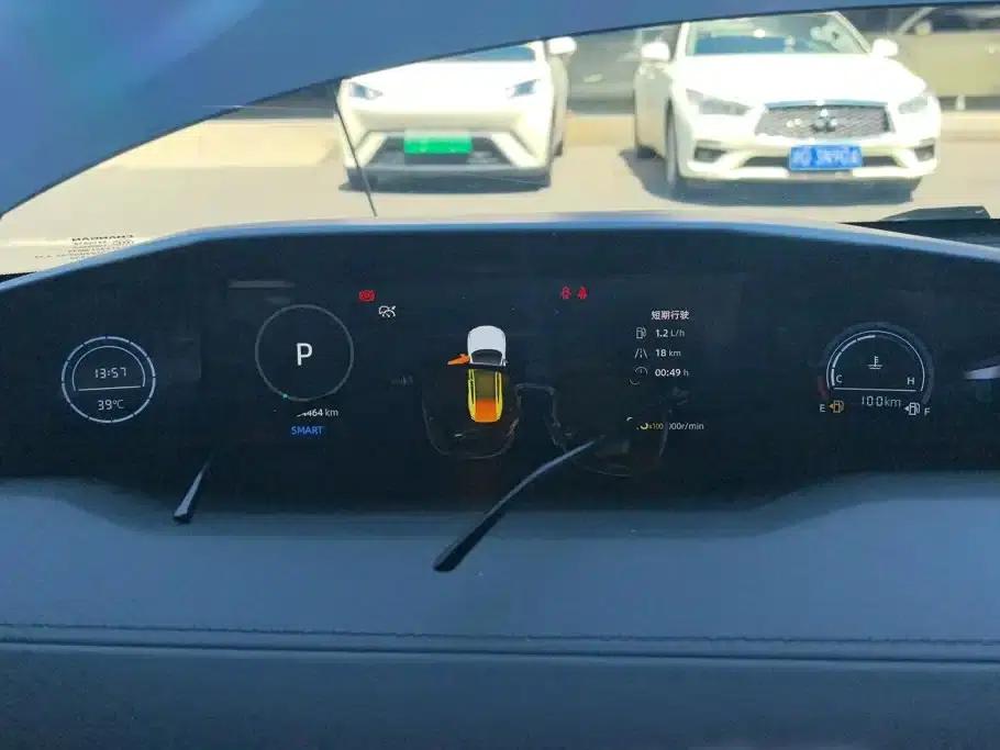 Changan UNI-V 2023 1.5T Sport Edition — миниатюра 14