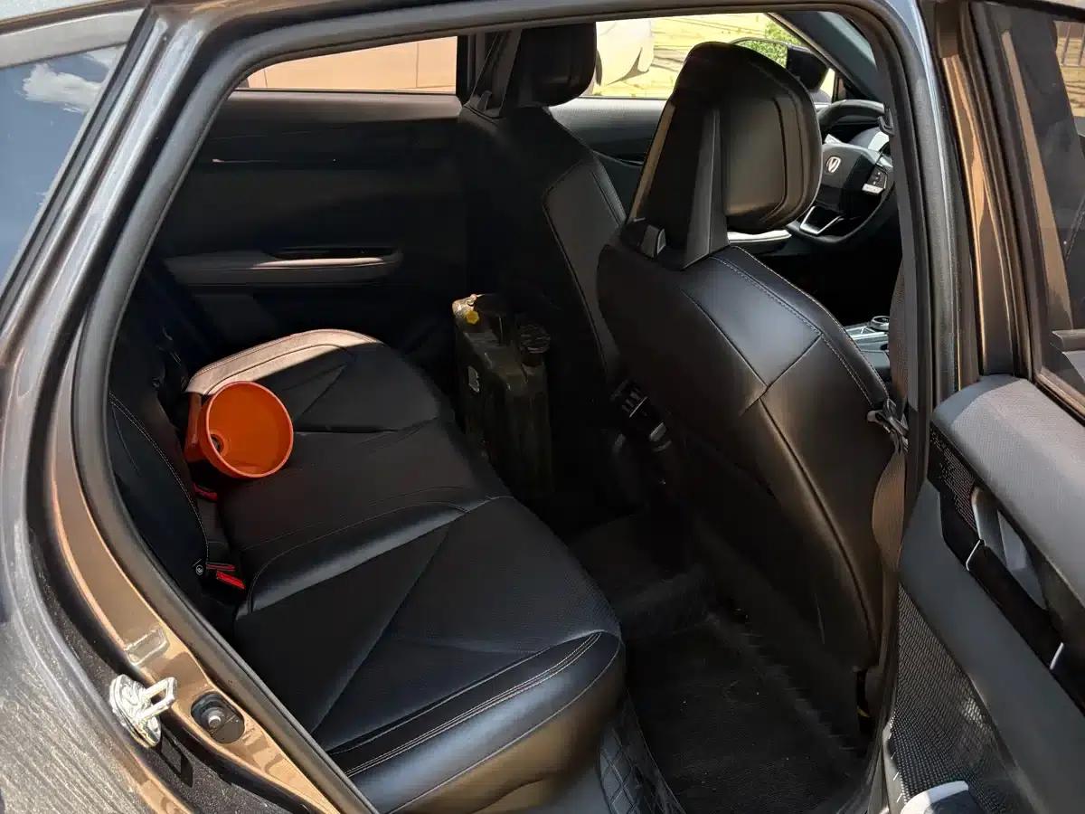 Changan UNI-V 2022 1.5T Premium Edition — миниатюра 7