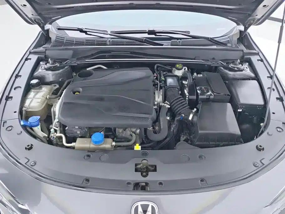 Changan UNI-V 2022 1.5T Sport Edition — миниатюра 10