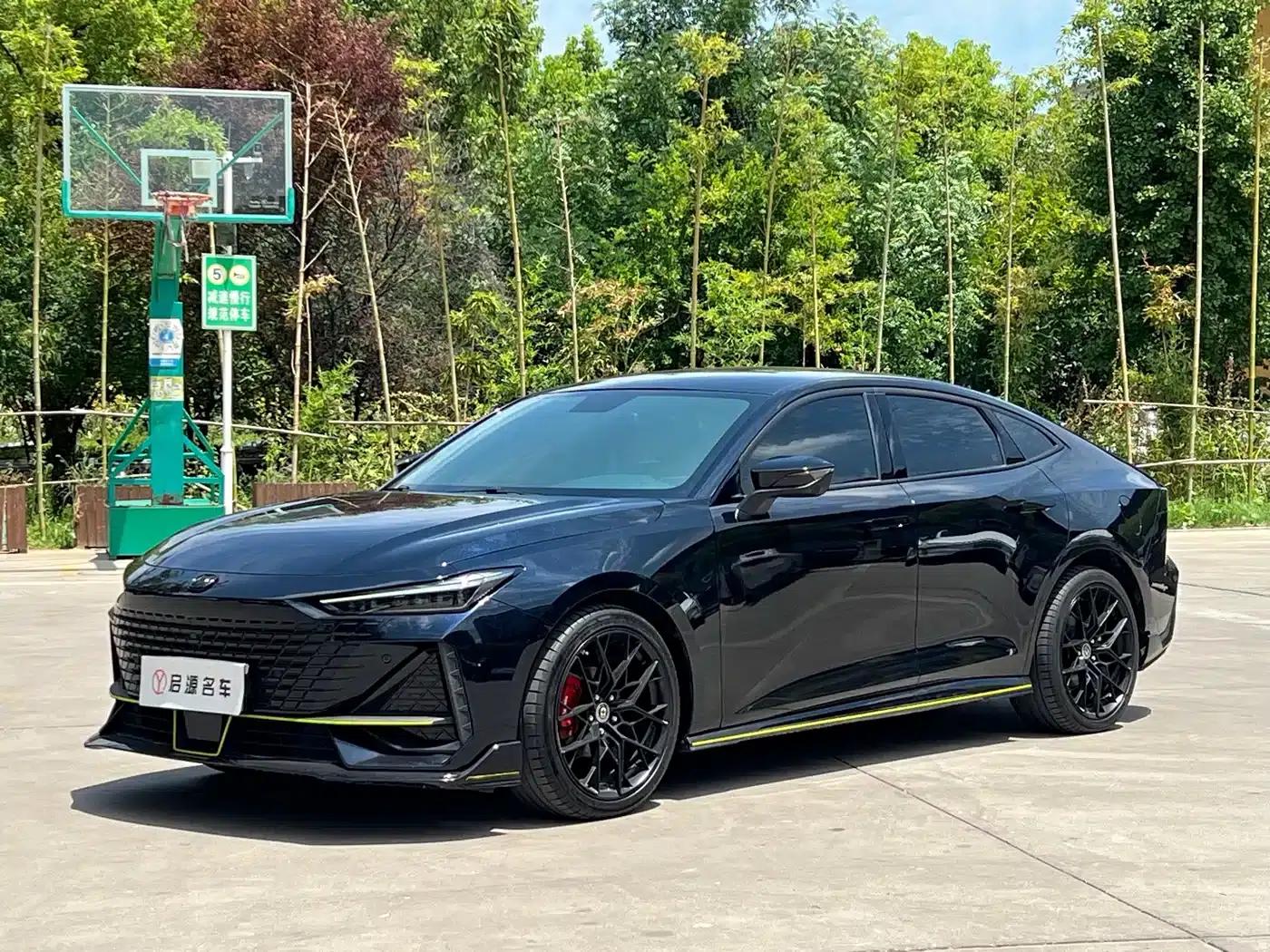 Changan UNI-V 2022 1.5T Sport Edition — миниатюра 1