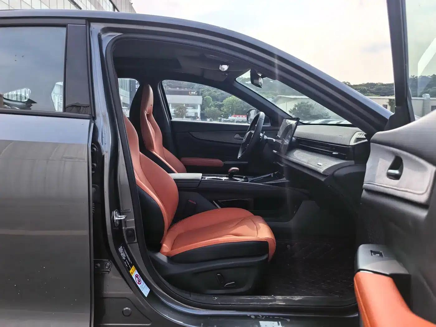 Changan UNI-V 2025 Model, Third Generation, 2.0T Sport Edition — миниатюра 17