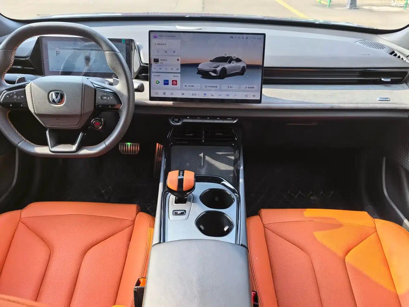 Changan UNI-V 2025 Model, Third Generation, 2.0T Sport Edition — миниатюра 10