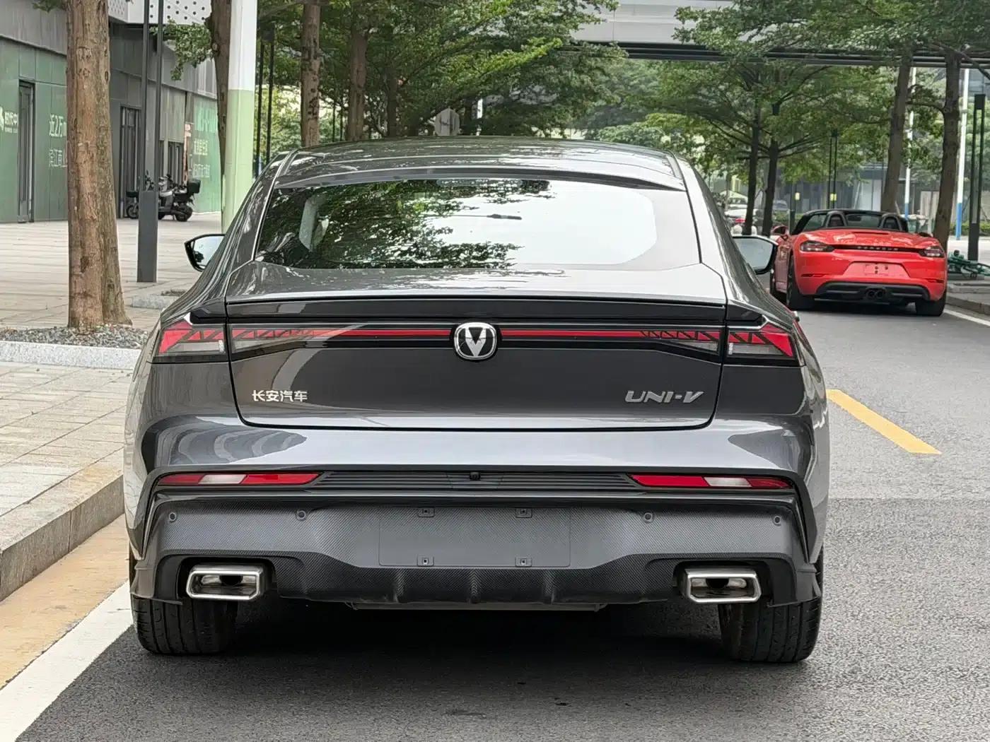 Changan UNI-V 2025 Model, Third Generation, 1.5T 500Bar Premium Edition — миниатюра 6