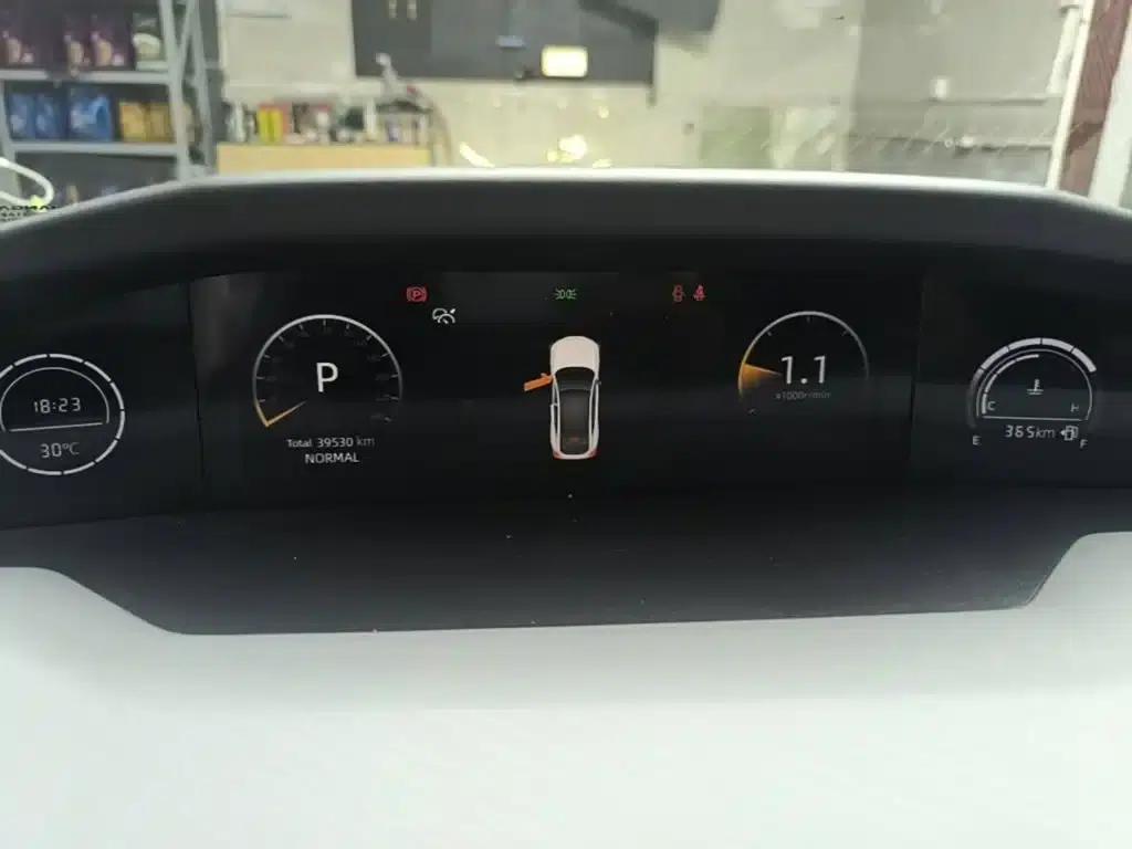 Changan UNI-V 2022 1.5T Premium Edition — миниатюра 12