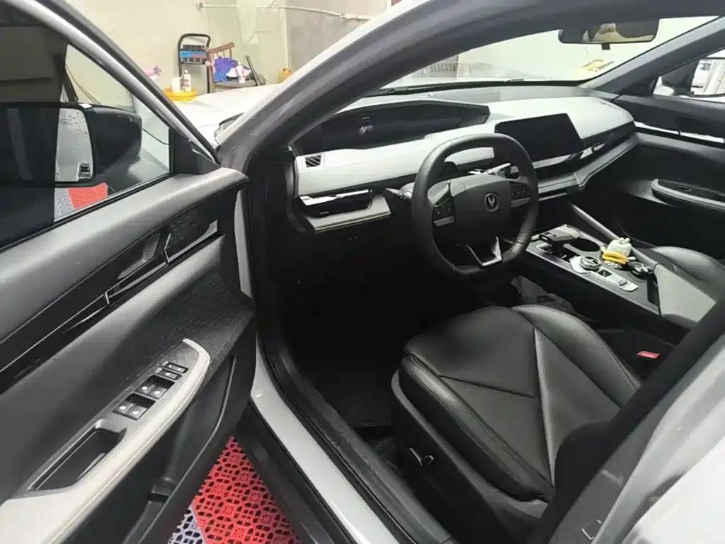 Changan UNI-V 2022 1.5T Premium Edition — миниатюра 16