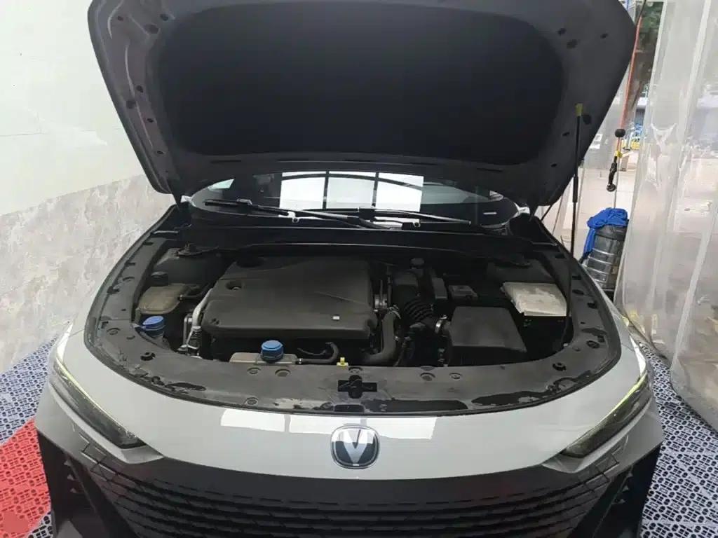Changan UNI-V 2022 1.5T Premium Edition — миниатюра 20
