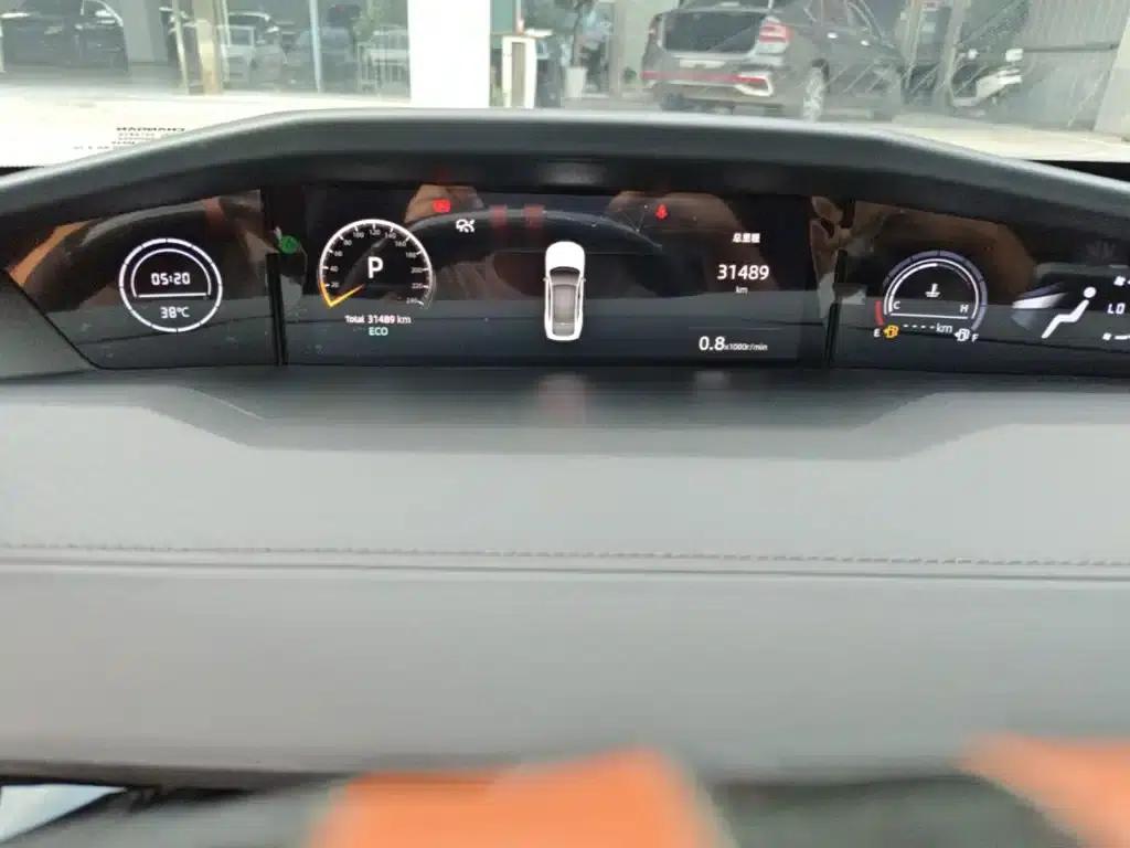Changan UNI-V 2022 1.5T Premium Edition — миниатюра 12