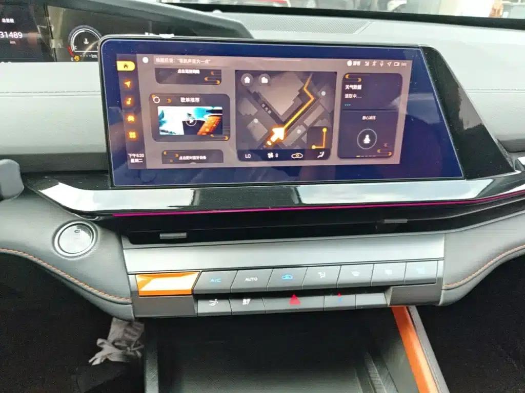 Changan UNI-V 2022 1.5T Premium Edition — миниатюра 13