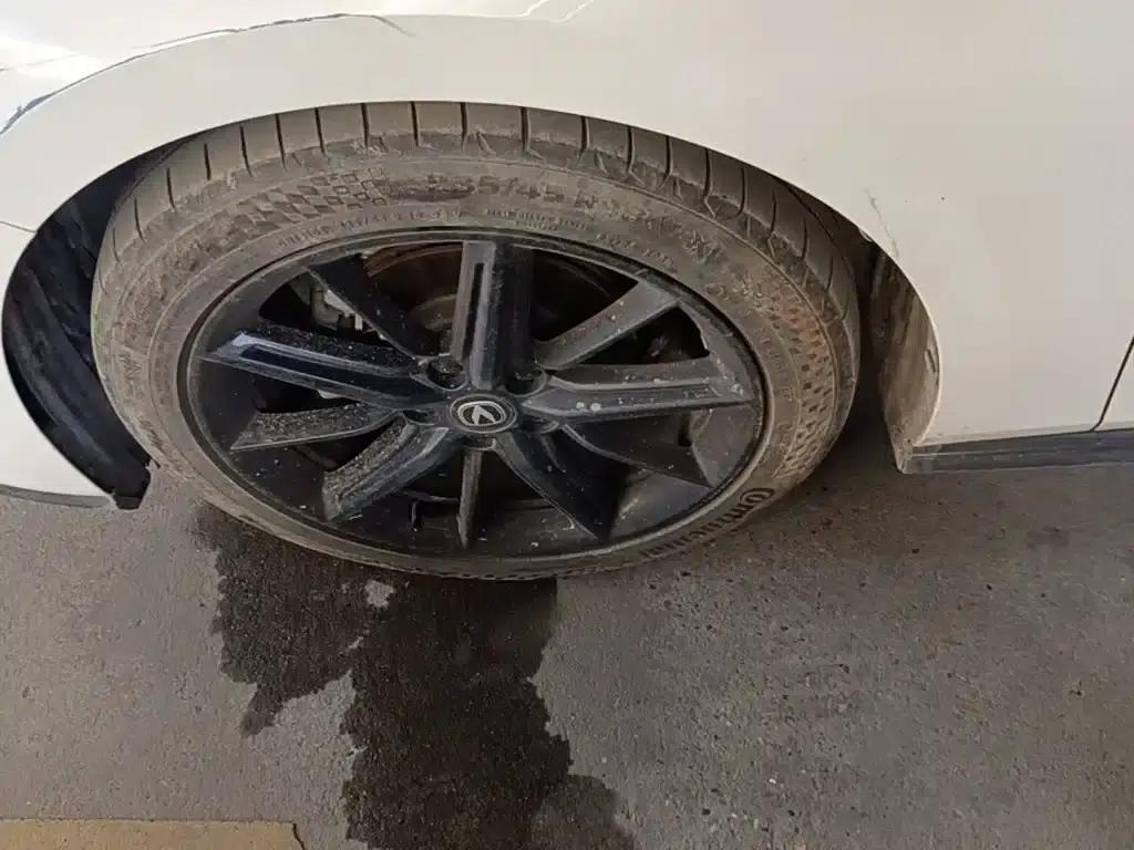 Changan UNI-V 2023 1.5T Premium Edition — миниатюра 23