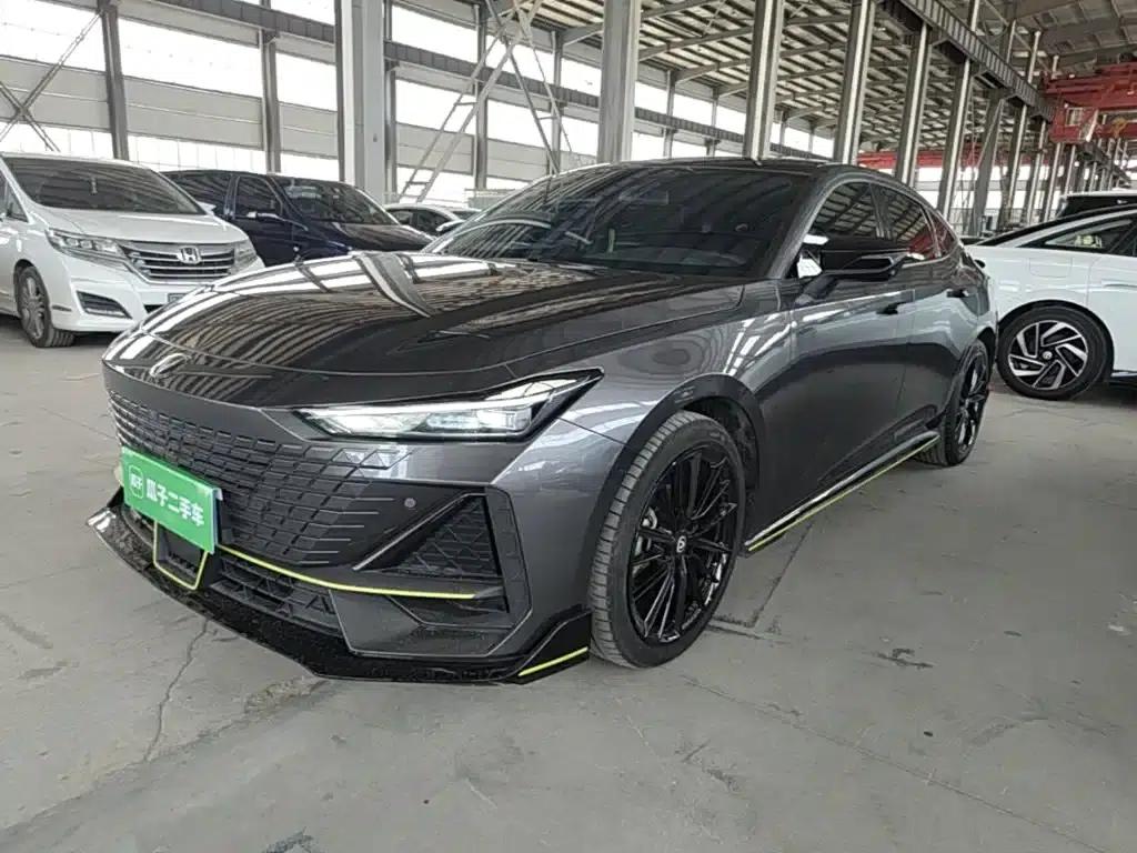 Changan UNI-V 2022 1.5T Sport Edition — миниатюра 1