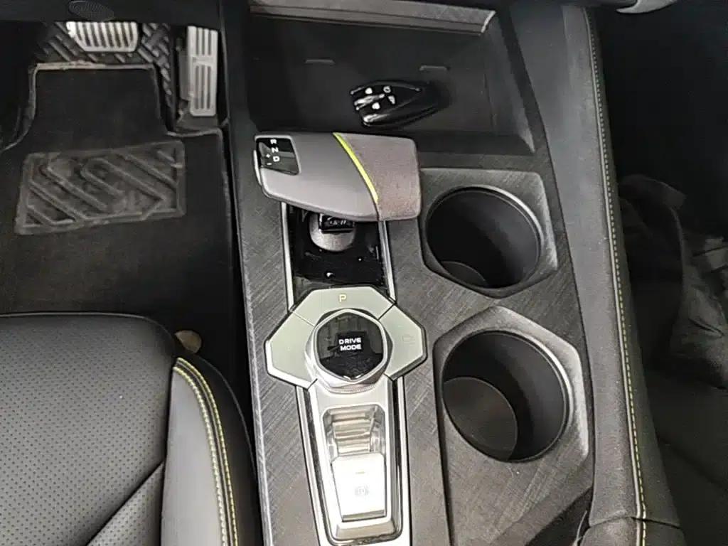 Changan UNI-V 2022 1.5T Sport Edition — миниатюра 14